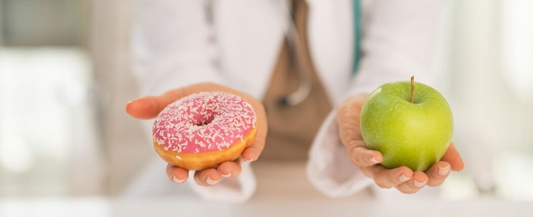 Избягване на сладкарски изделия в полза на ябълка при захарен диабет
