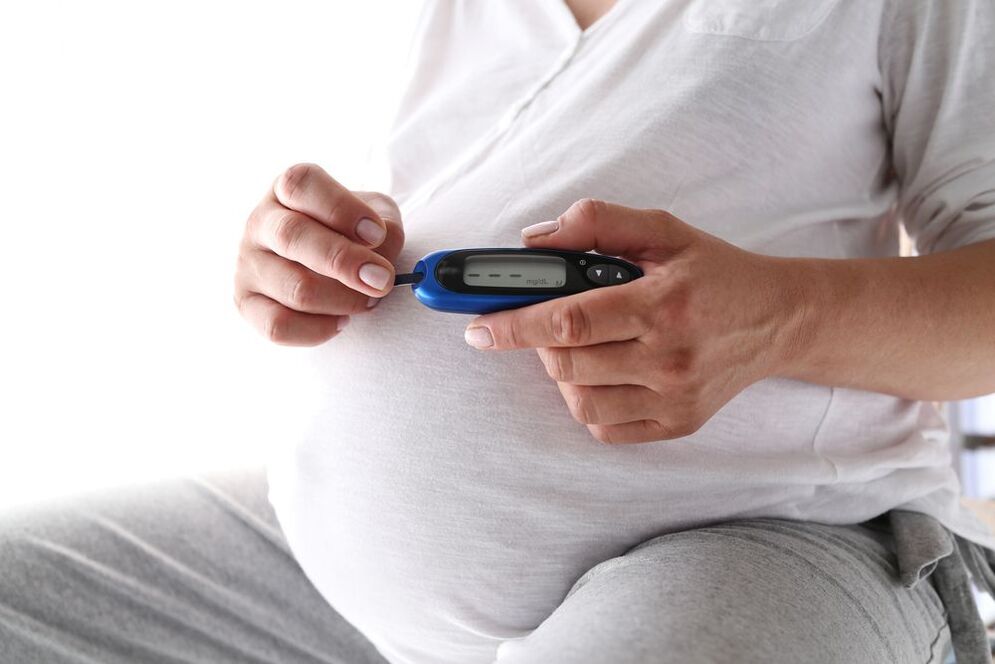 Измерване на кръвната глюкоза за гестационен диабет